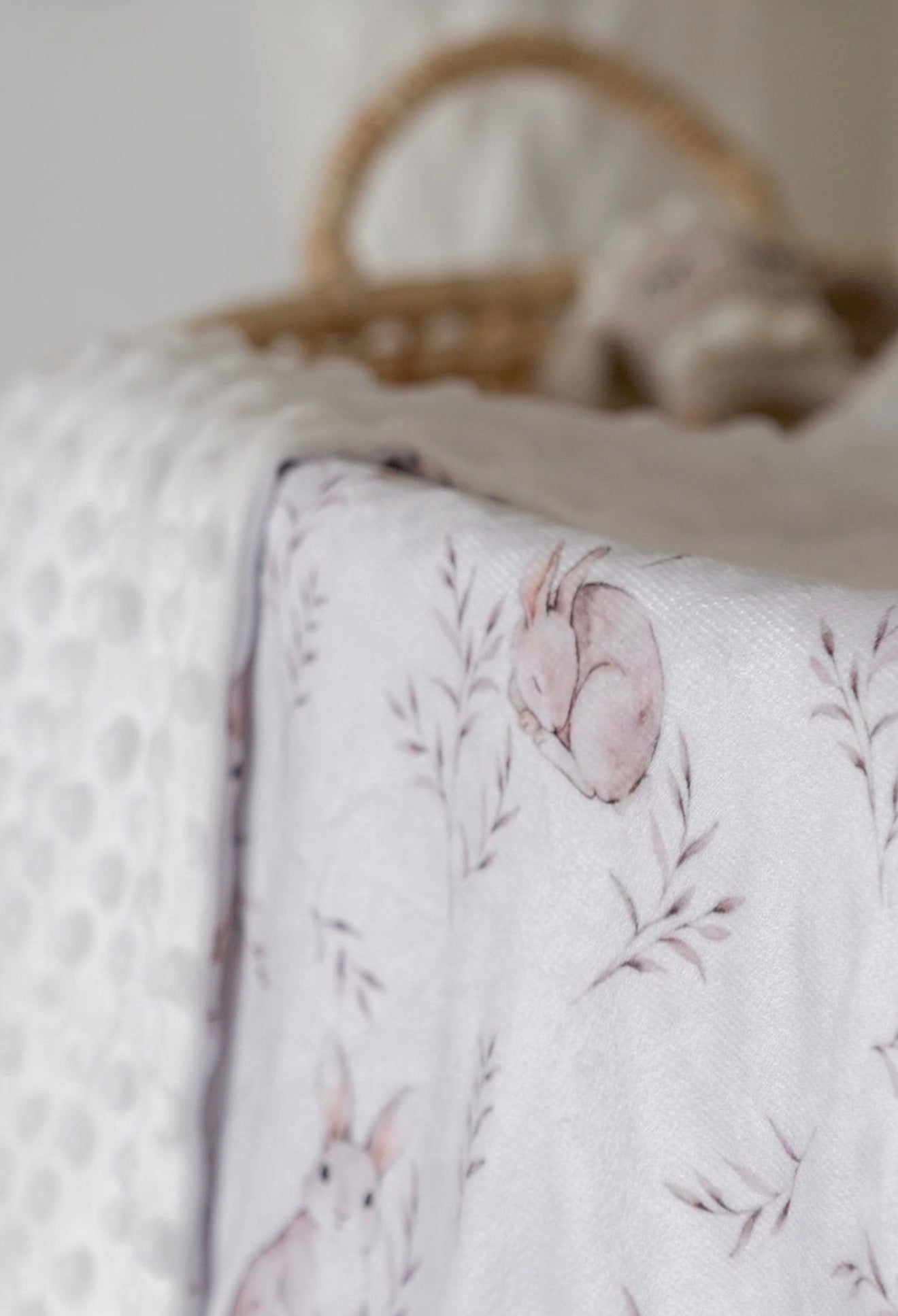 Couverture en Minky - Lapin et Feuilles